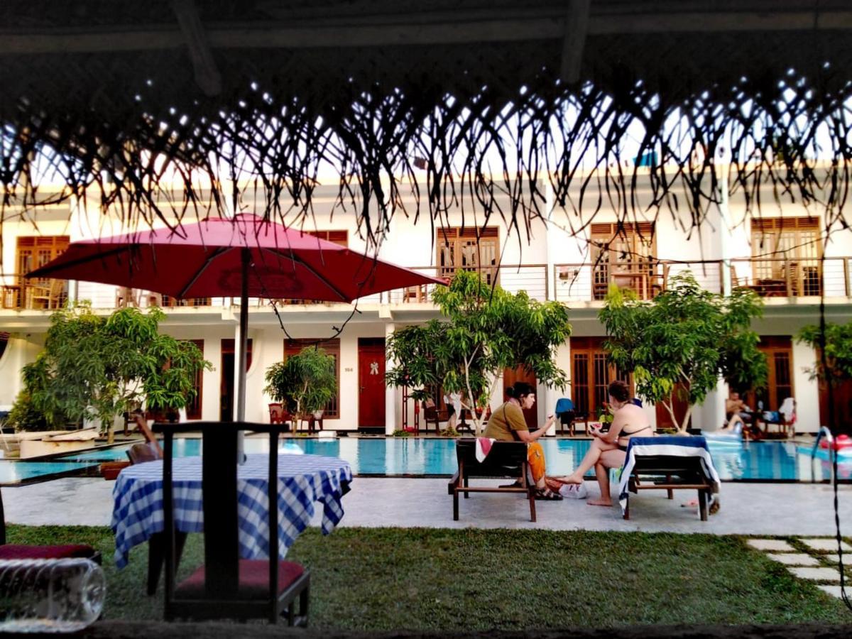 Wavelength Hotel Mirissa Exterior foto
